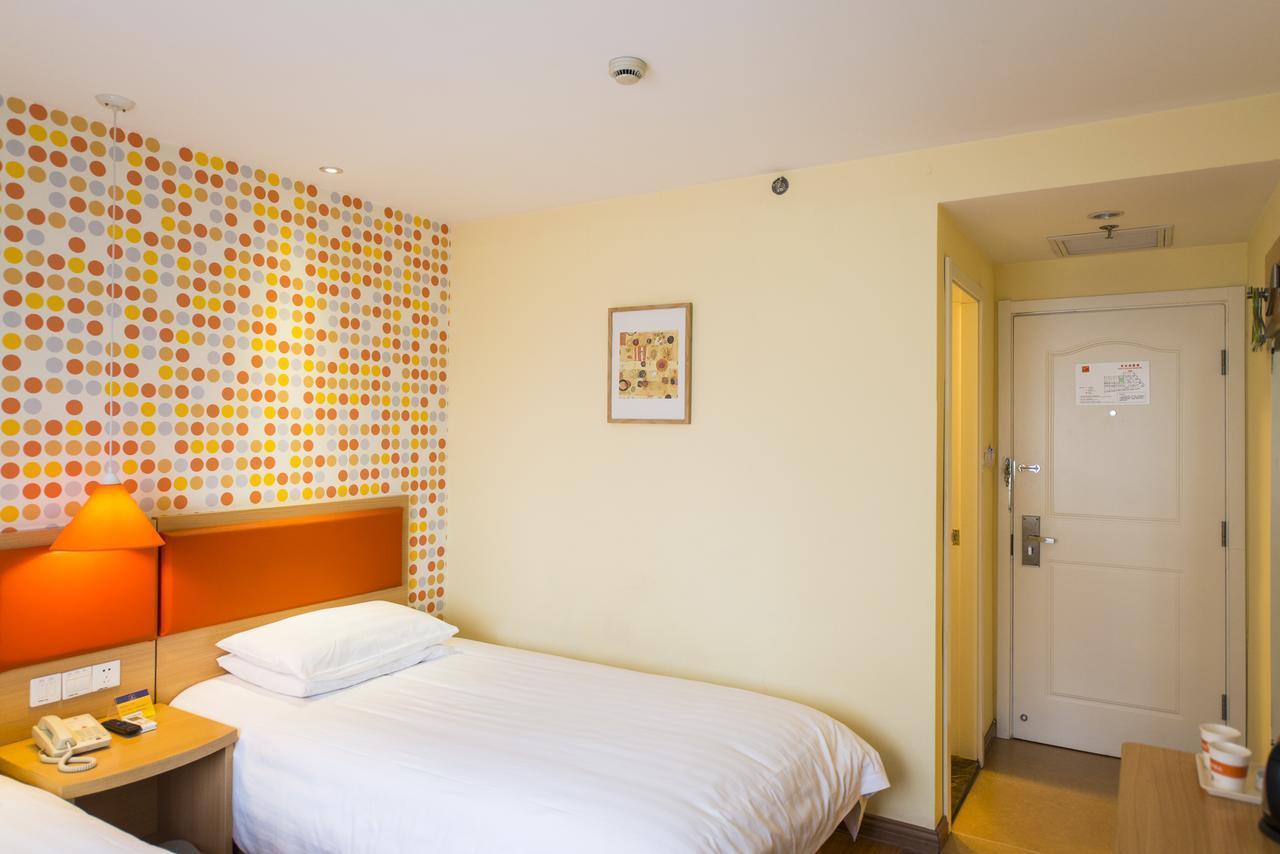 Home Inn Changchun Dajing Road Ouya Outlets מראה חיצוני תמונה